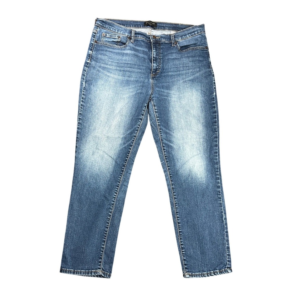 Banana Republic Women's 33/16 Curvy Girlfriend Blue Jeans Medium Wash Faded